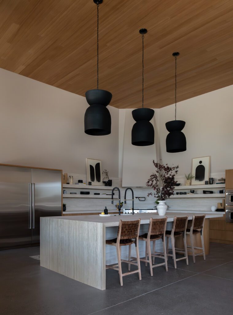 A modern luxury kitchen designed by Phoenix interior designer, Meredith Smyth of Smyth House.