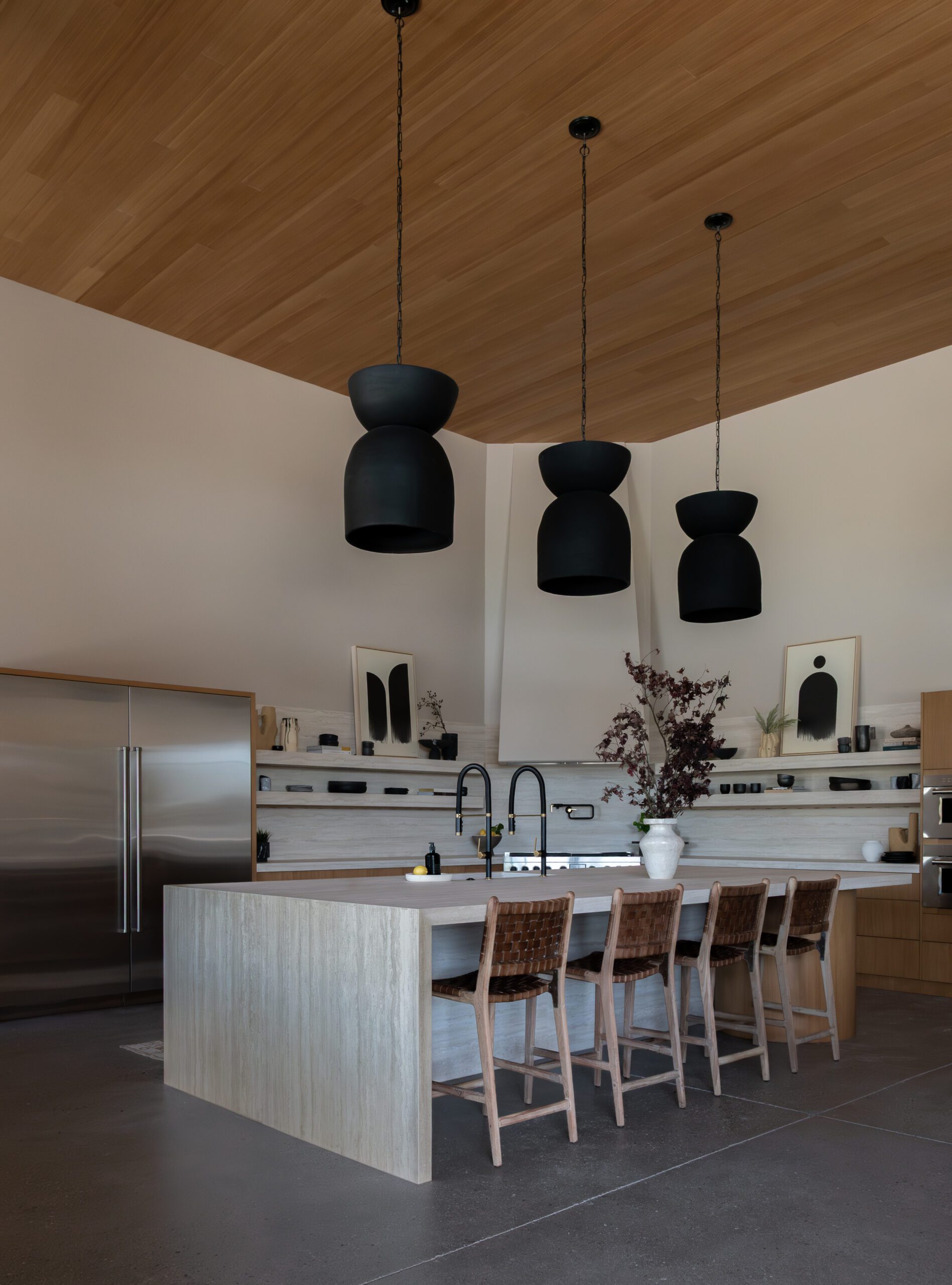 A modern luxury kitchen designed by Phoenix interior designer, Meredith Smyth of Smyth House.